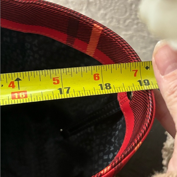 Kate spade red plaid large travel /gym 5 pc. Set tote over night set pristine - Picture 11 of 14